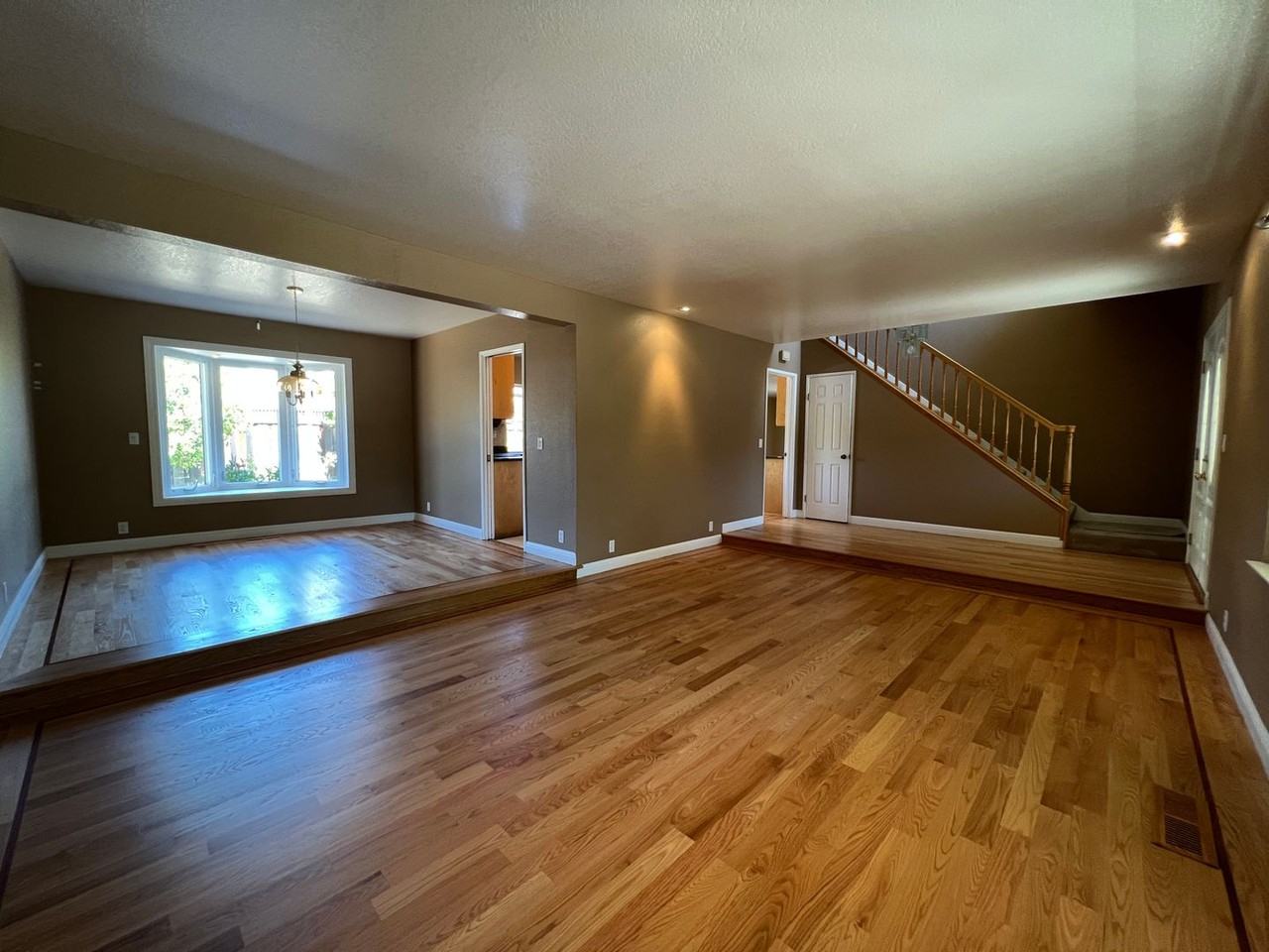 6556 Idlebrook Ct - Photo 6 of 16