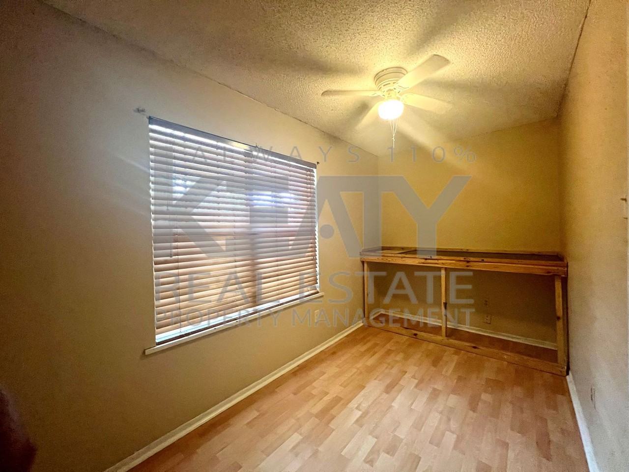 308 Marseilles Dr - Photo 7 of 18