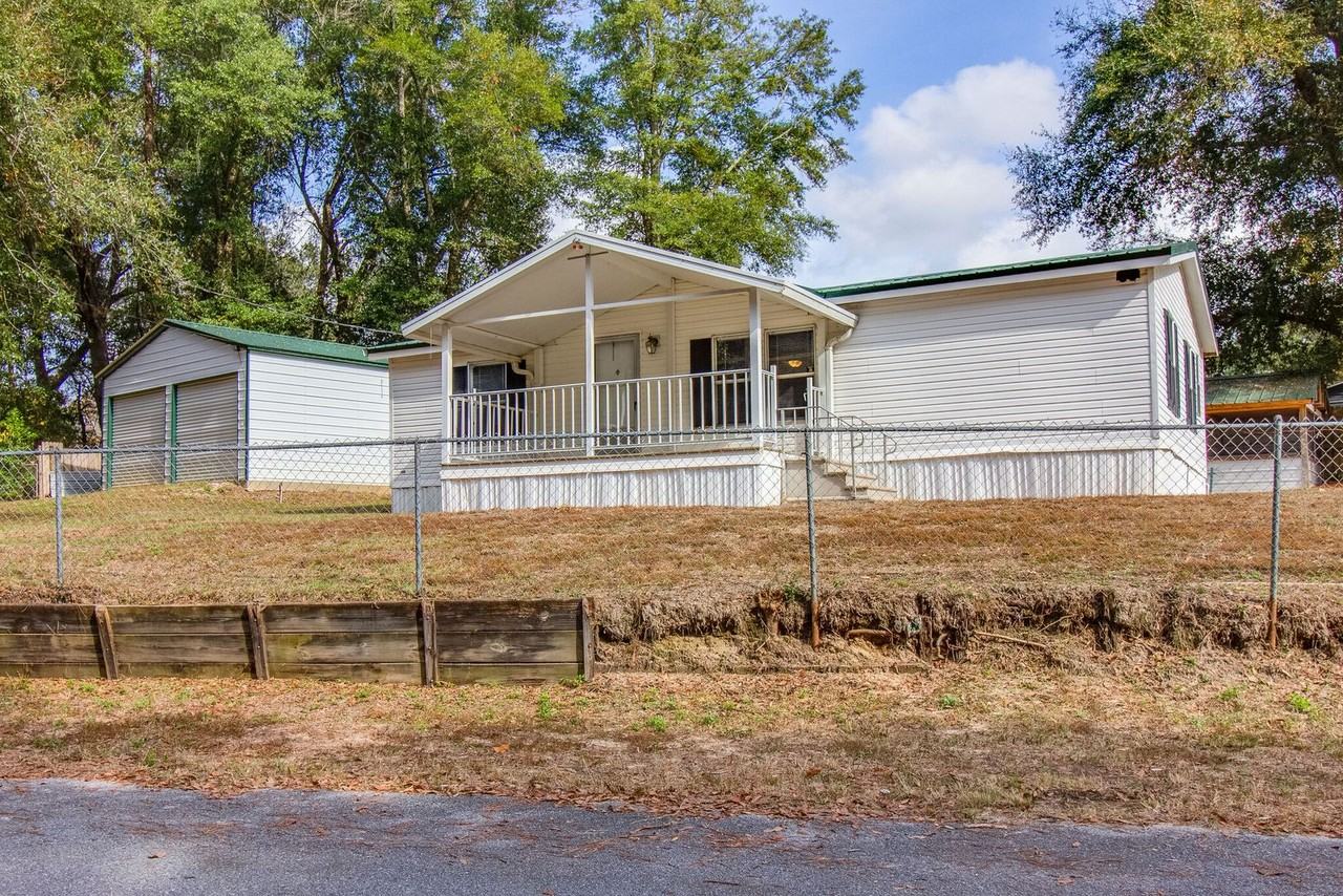 5509 Cone Dr - Photo 2 of 23