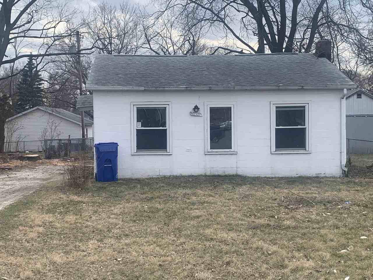 712 E Paris Ave - Photo 2 of 12