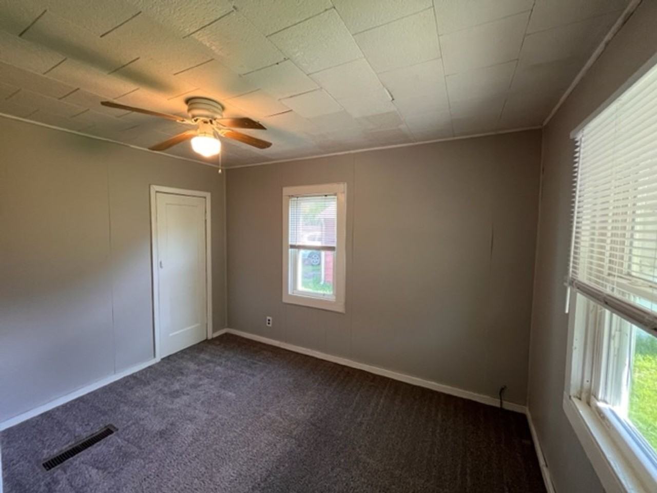 1321 S Nevada Ave - Photo 7 of 12