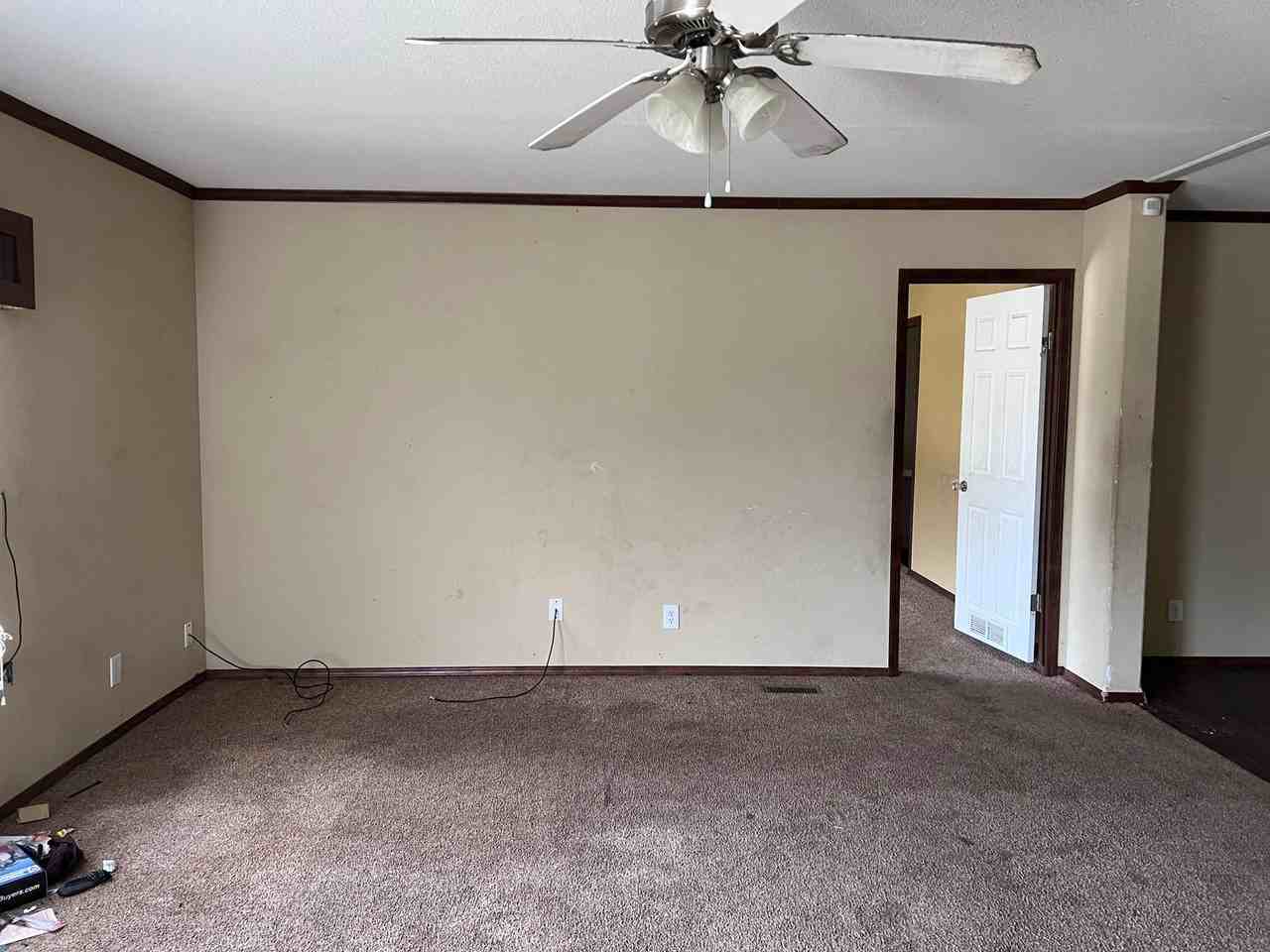 112 Calvary - Photo 3 of 6