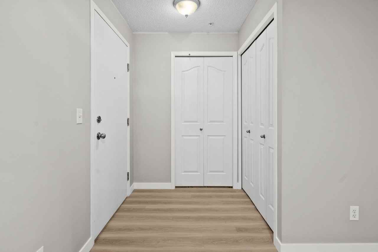 10 Building 4000 - Photo 4 of 24