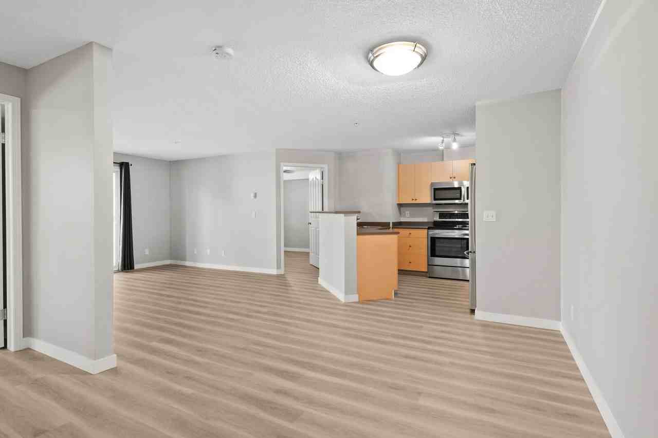 10 Building 4000 - Photo 6 of 24