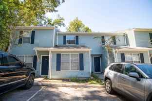 2186 Timberwood Cir N - Photo 1 of 1