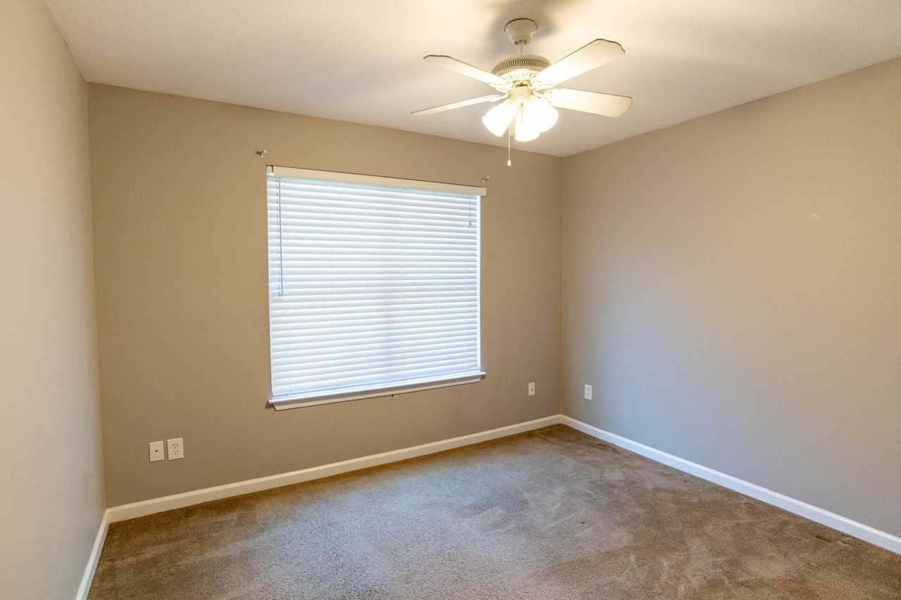 2186 Timberwood Cir N - Photo 6 of 33