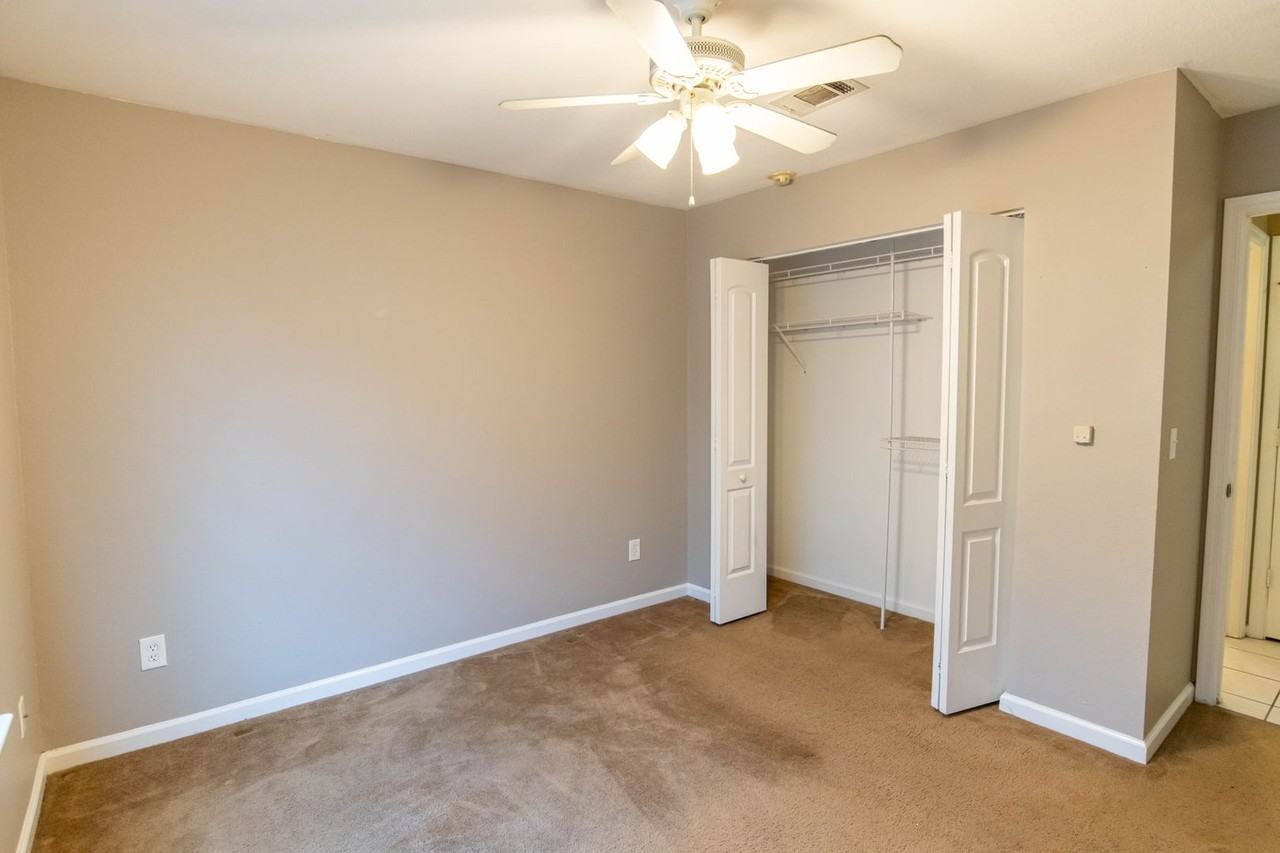 2186 Timberwood Cir N - Photo 7 of 33