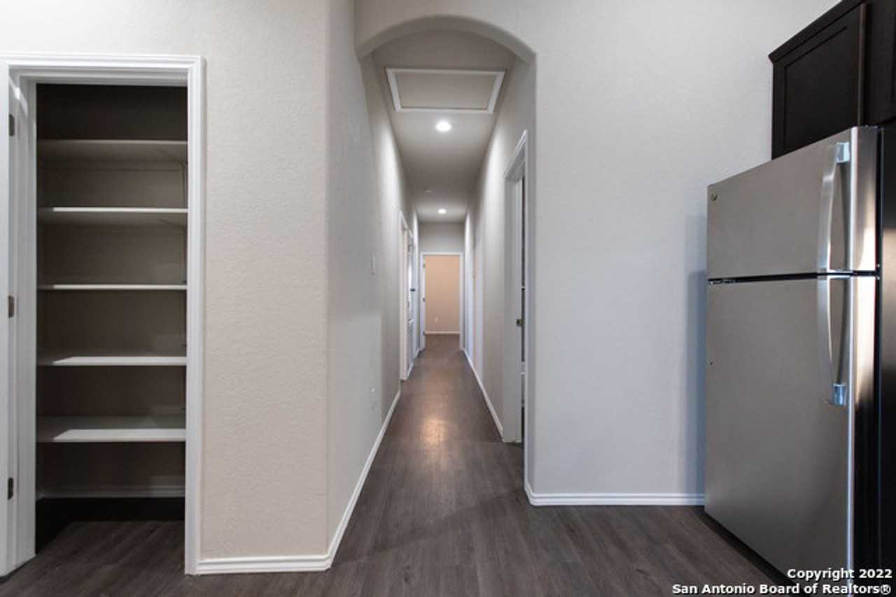 601 Ashers Pl - Photo 7 of 24