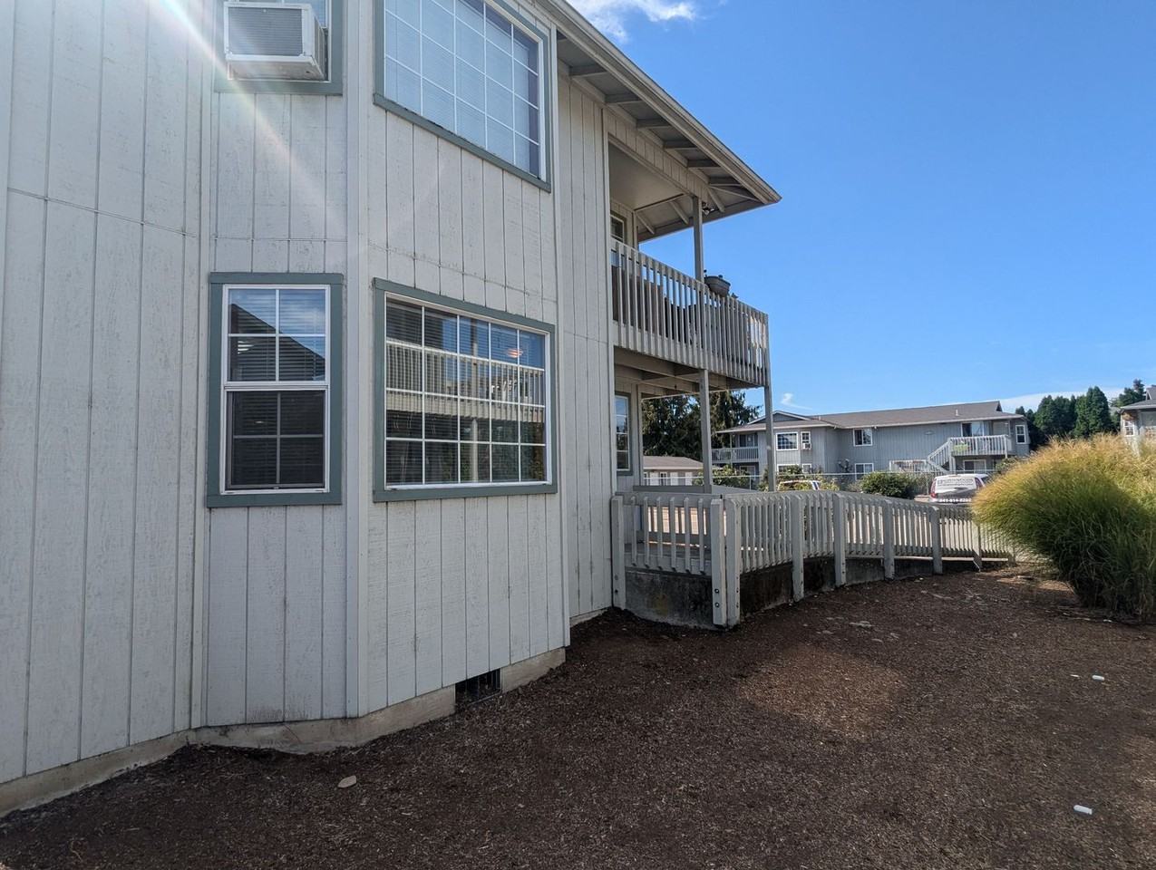 1217 R St #5 - Photo 3 of 16