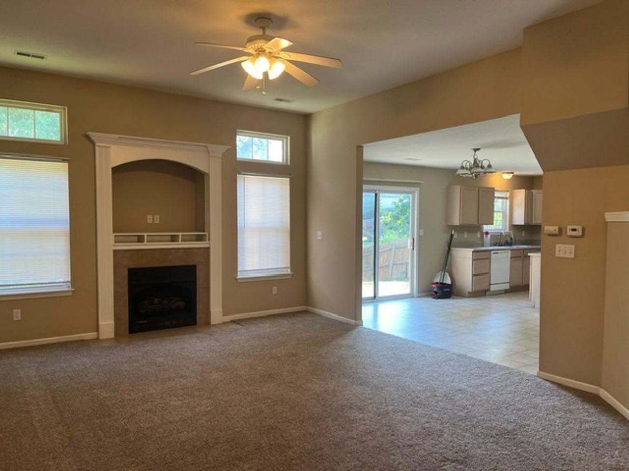 101 Amazon Dr - Photo 4 of 29
