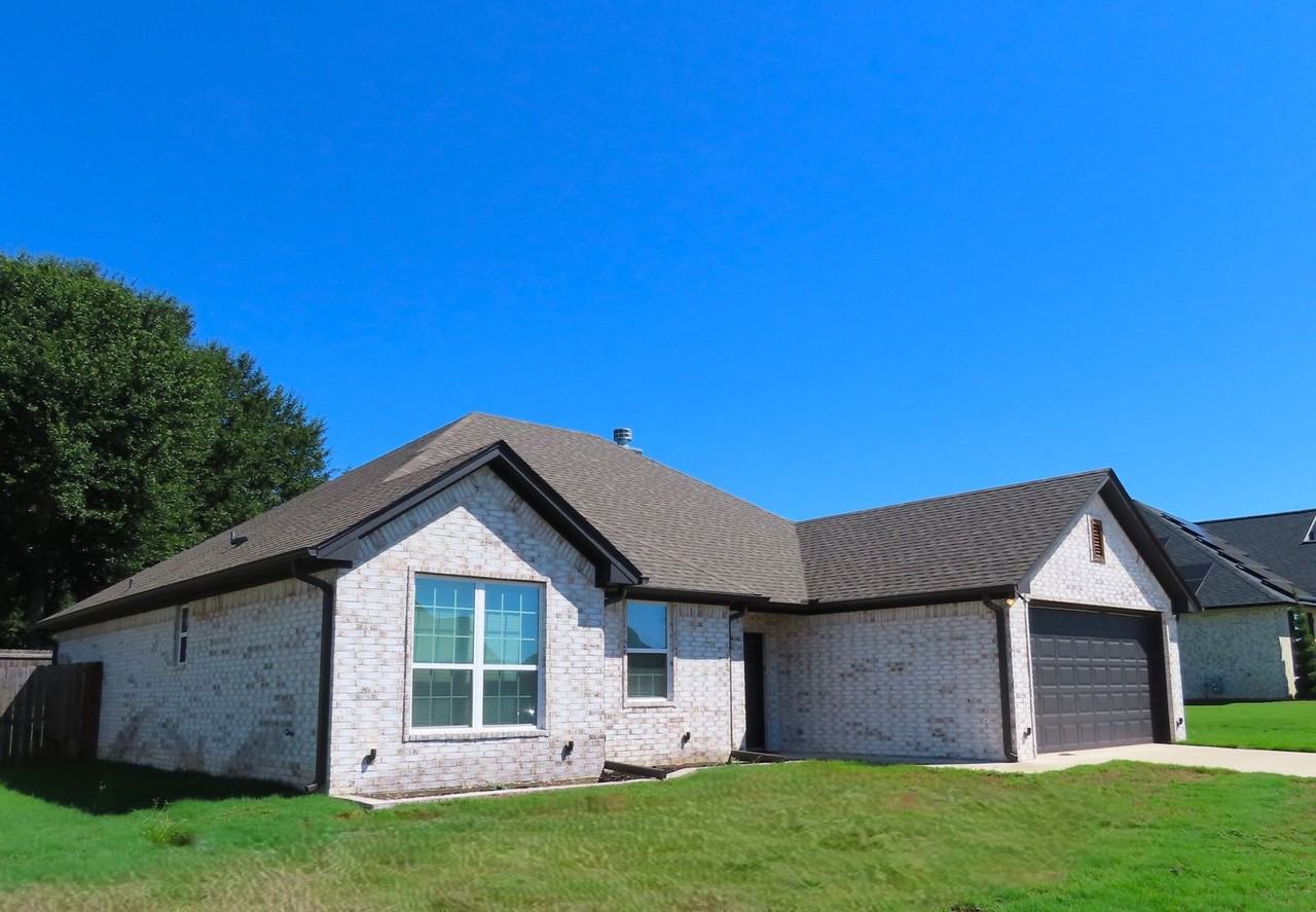 1323 Nate Cir - Photo 2 of 50