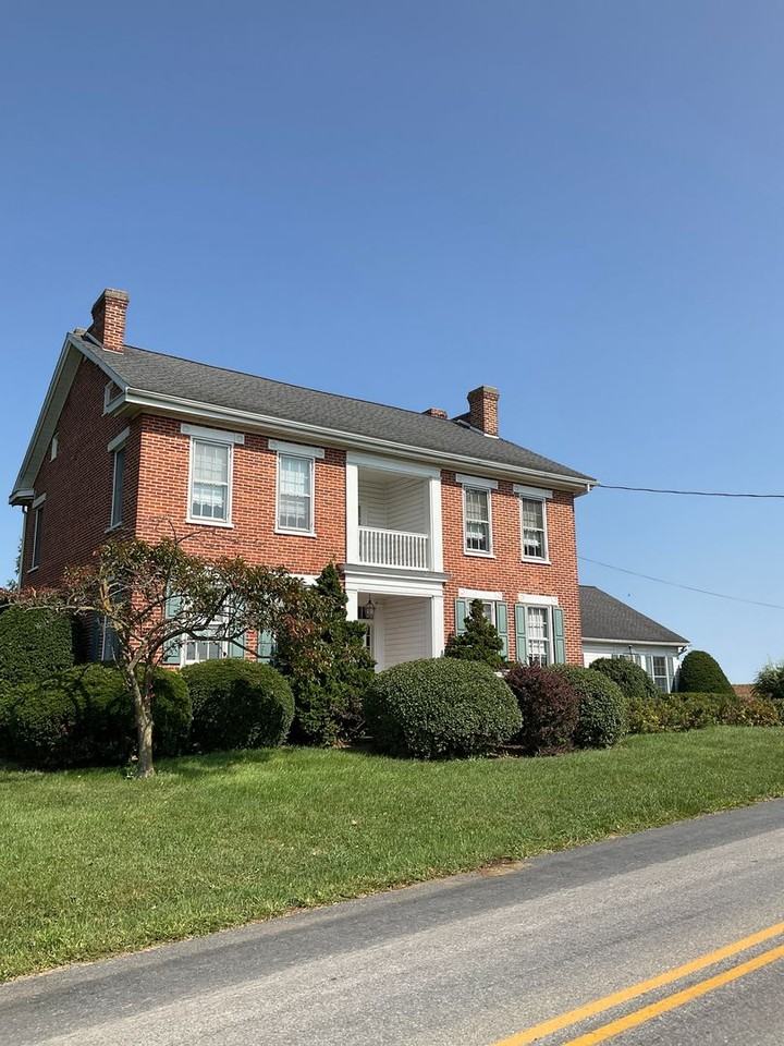 779 Rowe Rd - Photo 2 of 24