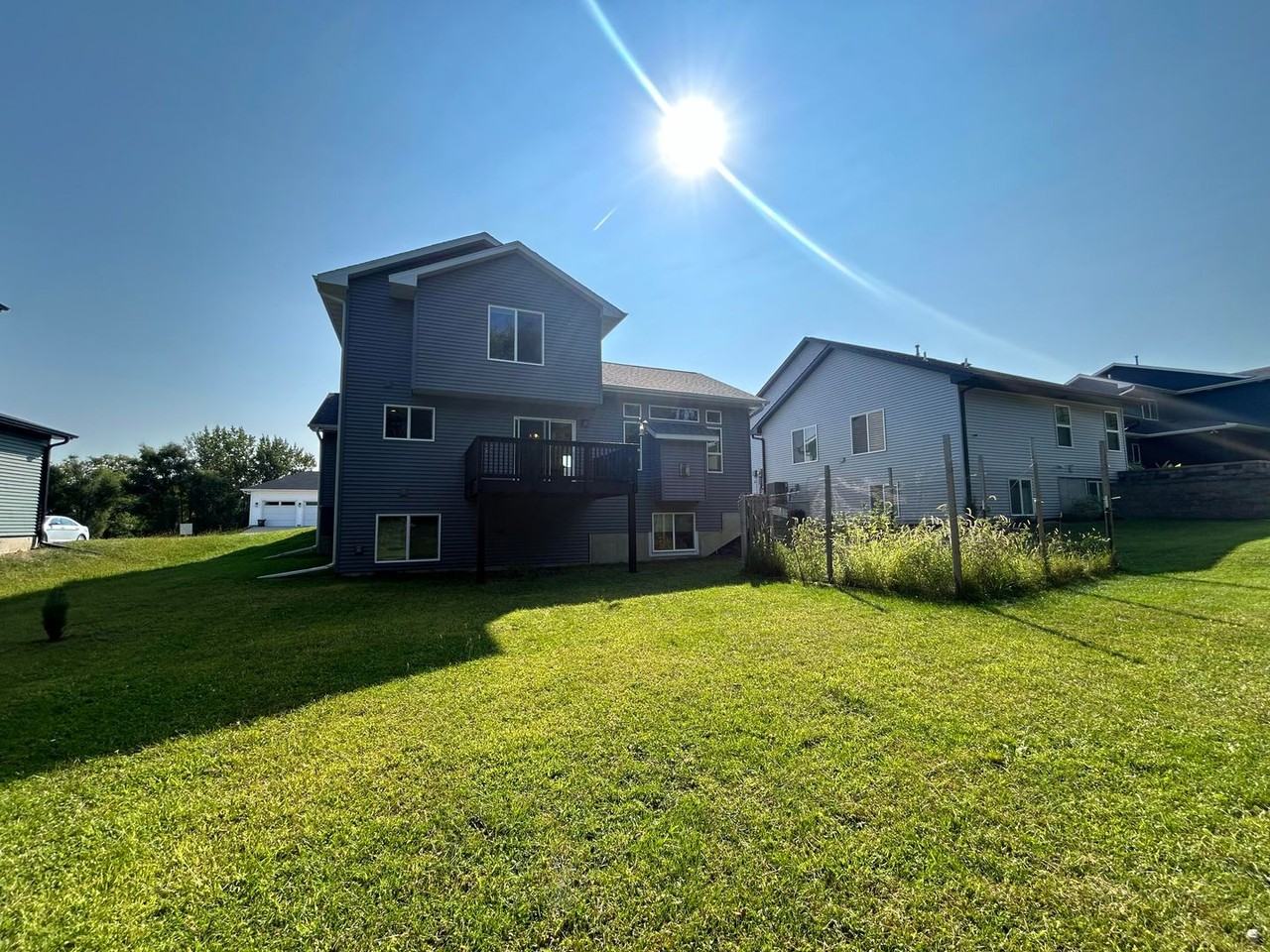 253 Lindemann Dr - Photo 2 of 22