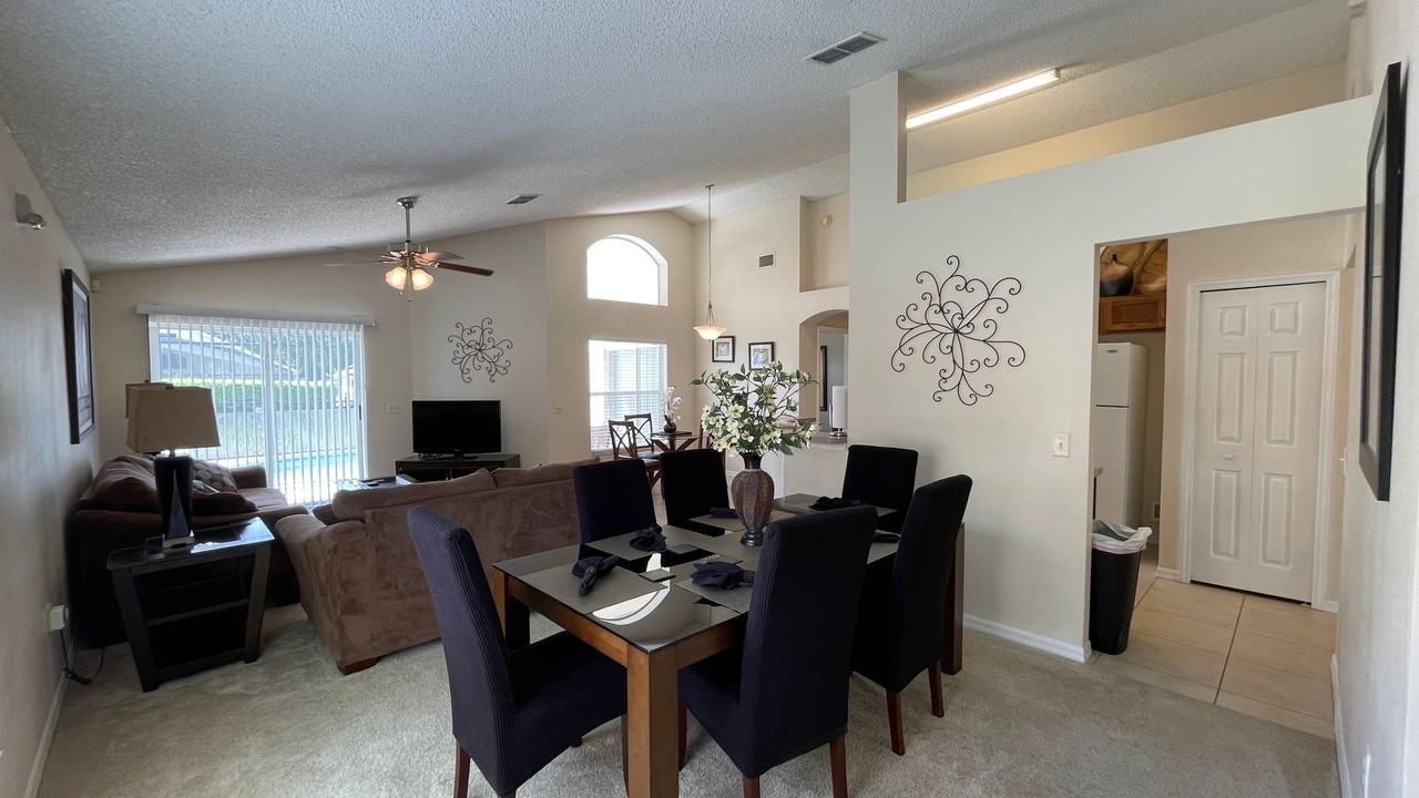 1327 Casterton Cir - Photo 7 of 37