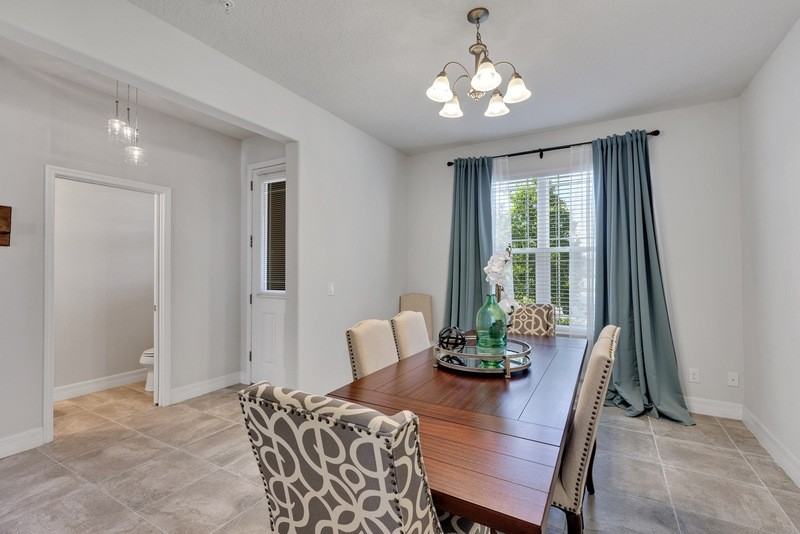 8419 Lovett Ave - Photo 2 of 26