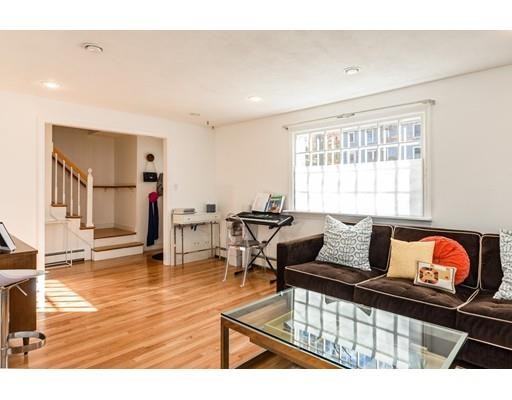 27 Rockville Ave - Photo 2 of 15