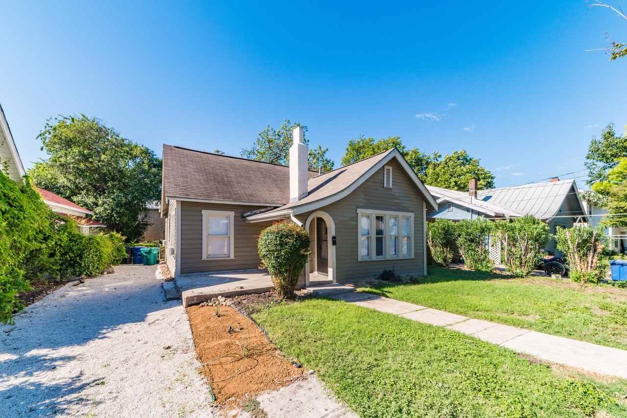 1506 W Gramercy Pl - Photo 2 of 20