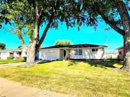 featured image of 1133 North Howard Avenue