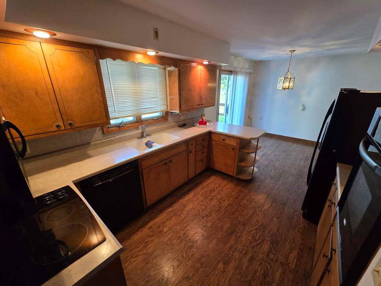 1133 North Howard Avenue - Photo 4 of 26