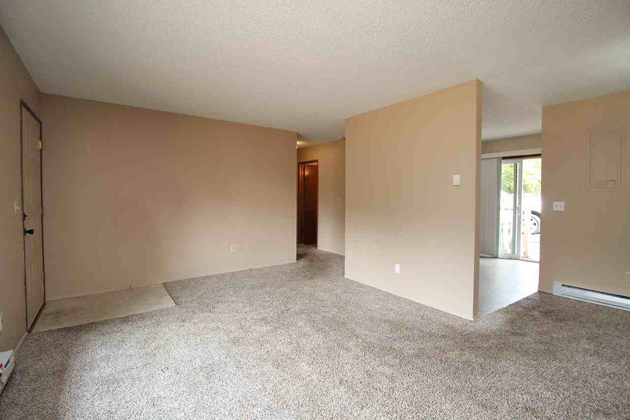 2640 2640 - 2642 SE 125th Ave - Photo 6 of 19