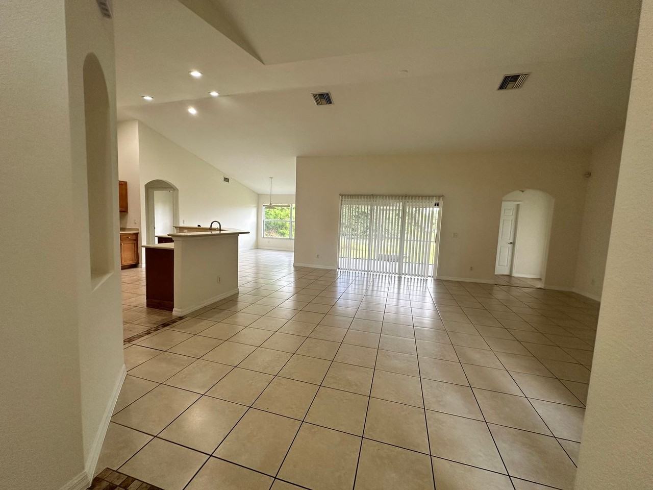 3510 40th St Sw - Photo 2 of 28