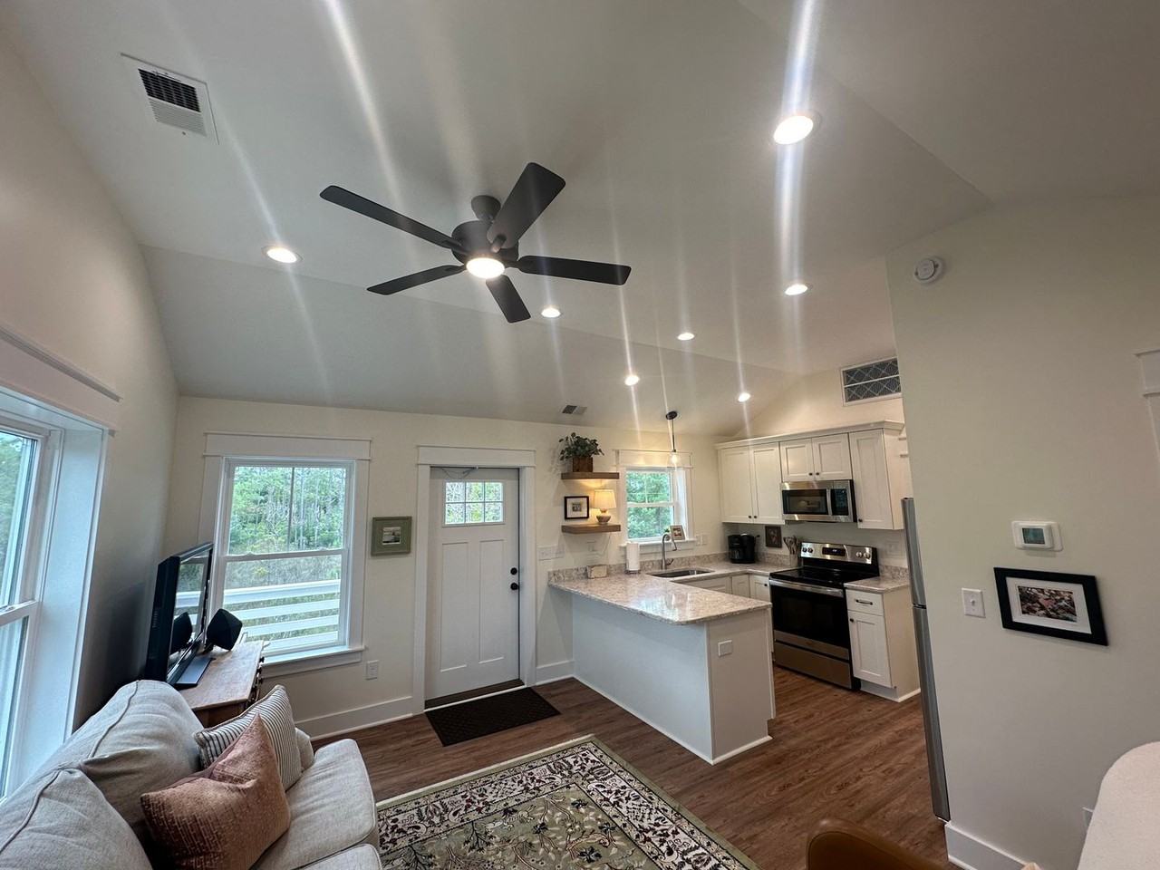1190B Burnside Rd - Photo 2 of 16