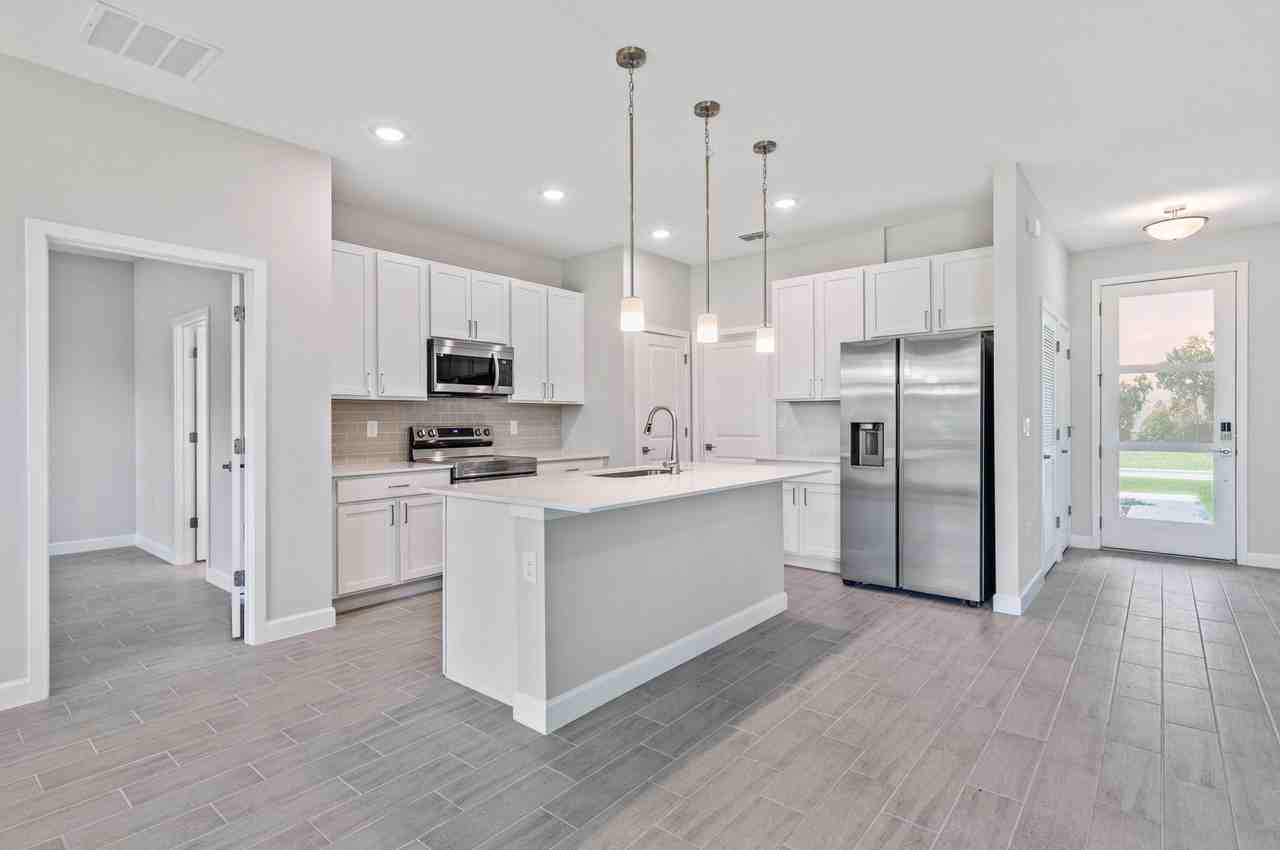 7474 Muncey Rd - Photo 3 of 10