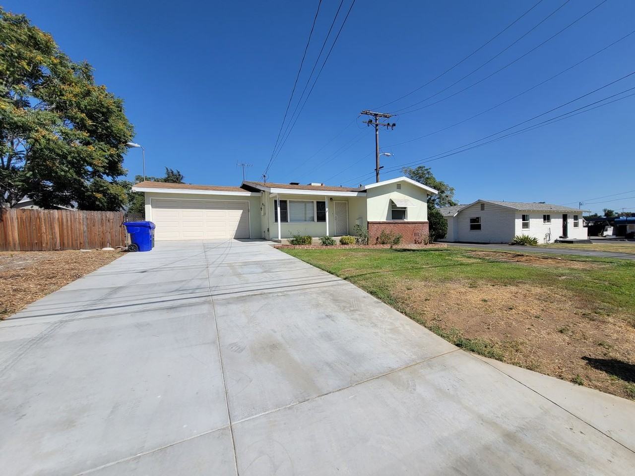 12035 3rd St - Photo 2 of 13