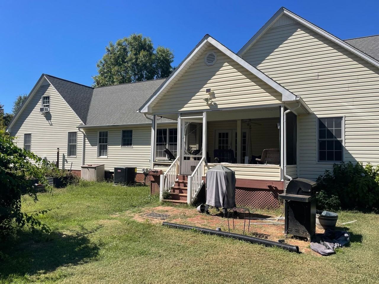 1025 Carriage End Way - Photo 2 of 12