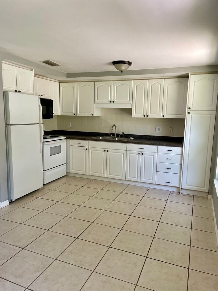 6604-6614 Van Buren Street, New Port Rickey, Fl 34653 - Photo 3 of 8