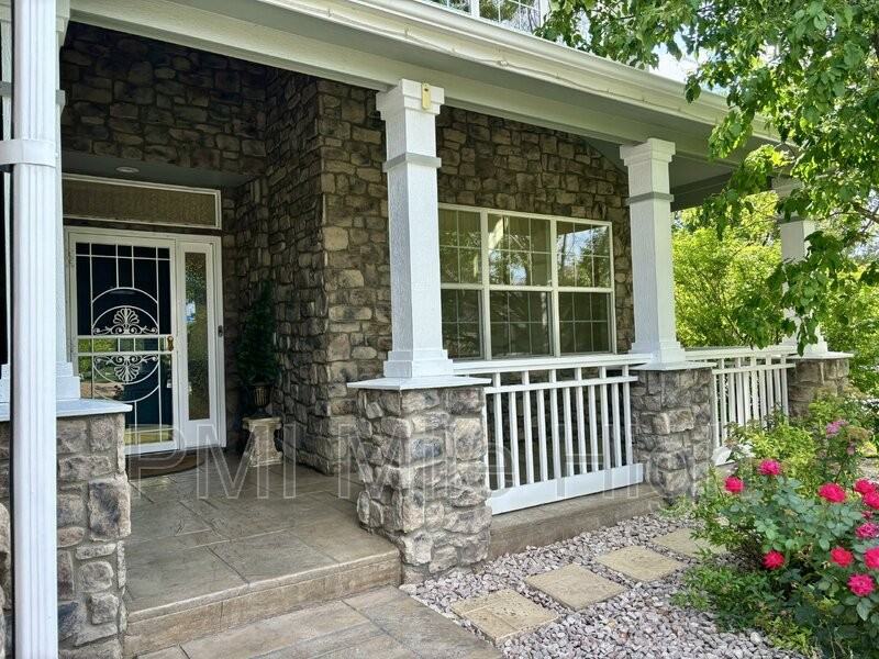 13858 Muirfield Cir - Photo 3 of 44