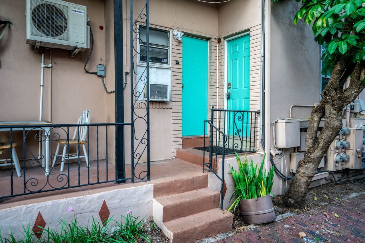 533 1/2 2nd St N - Photo 3 of 17