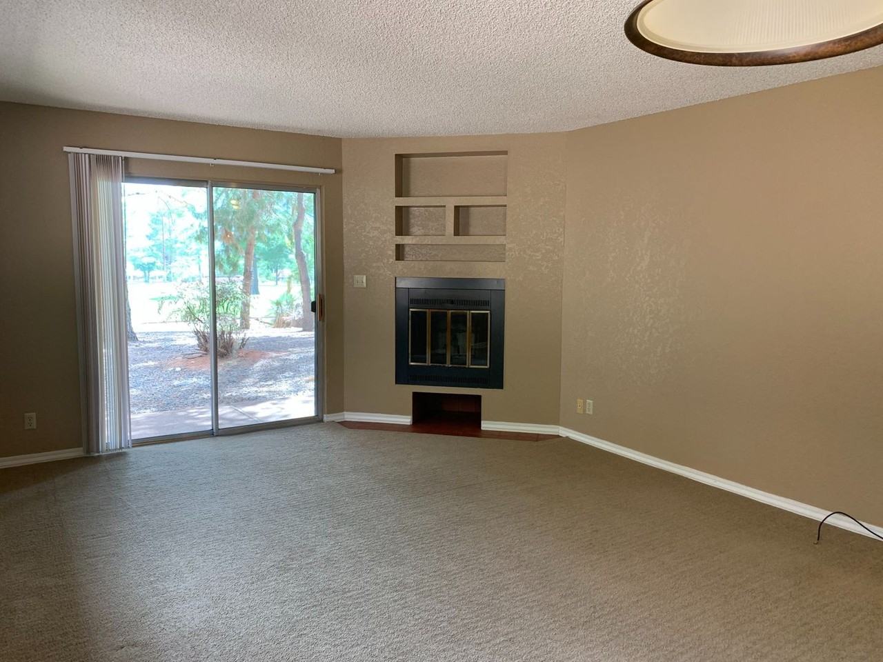 405 Fairway Oaks Dr - Photo 3 of 9
