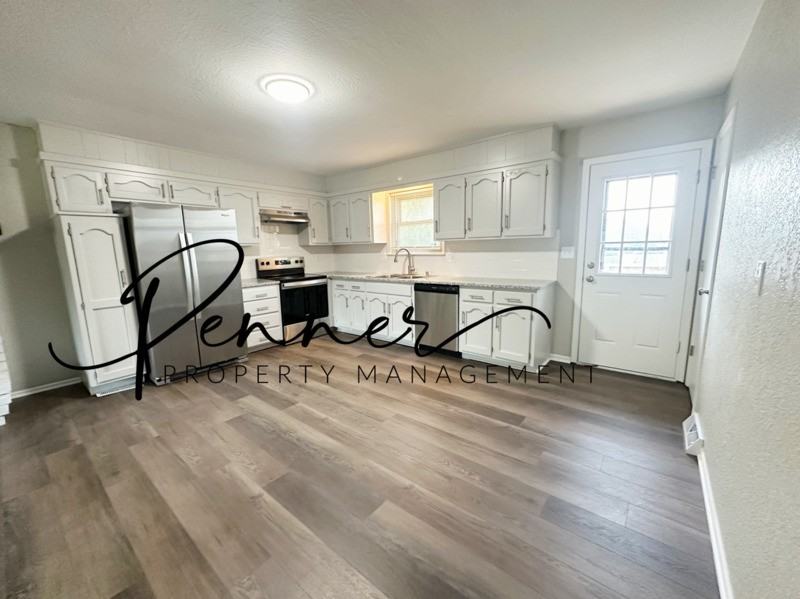 1715 E T C Lea Rd - Photo 3 of 13