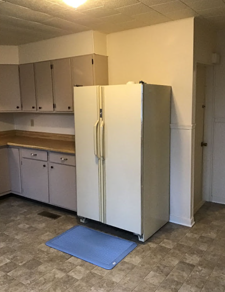 547 S 2nd St - Photo 4 of 14