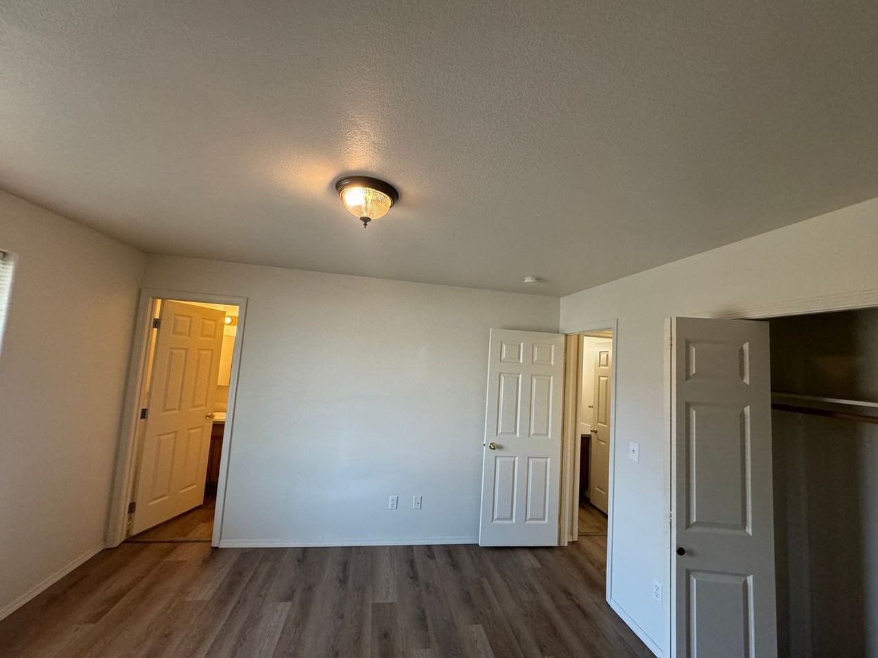 d2233 - Photo 3 of 13