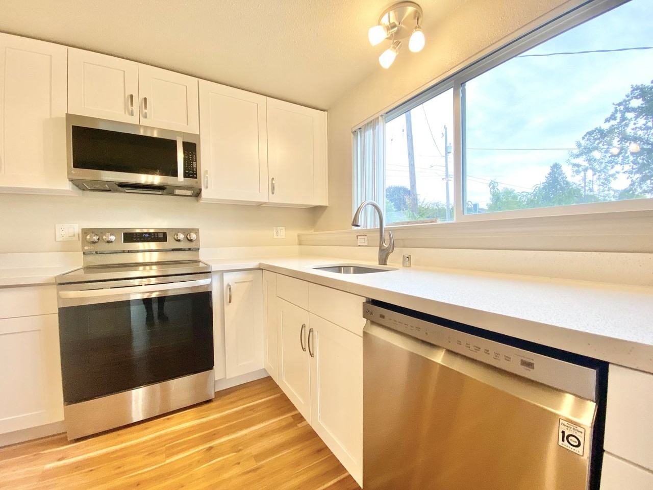 8345 Wabash Ave S - Photo 2 of 16
