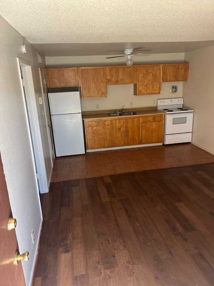 3727 Hazelwood St #16