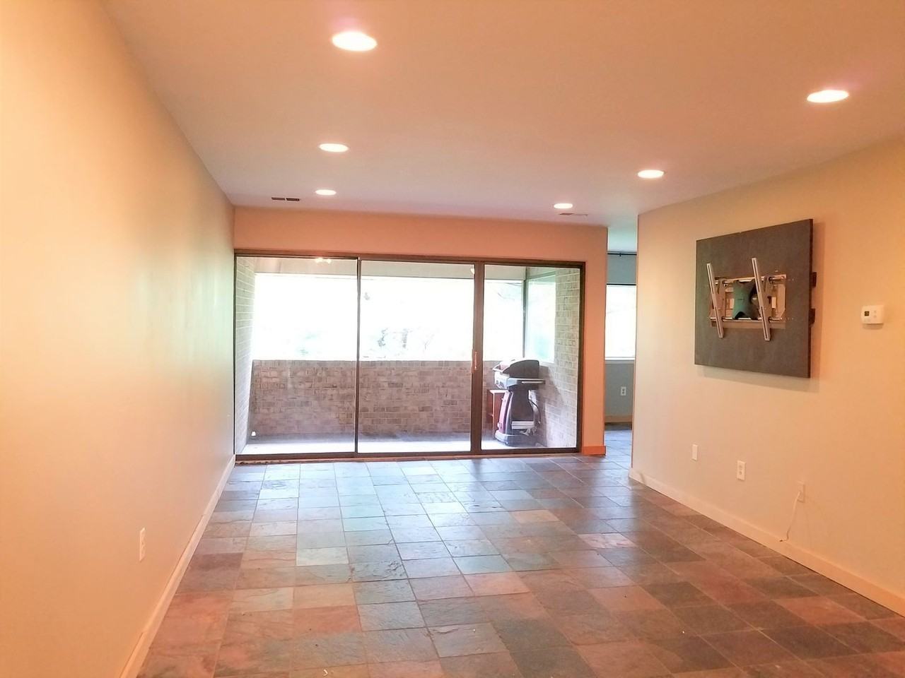 403 Christopher Ave #27 - Photo 3 of 18