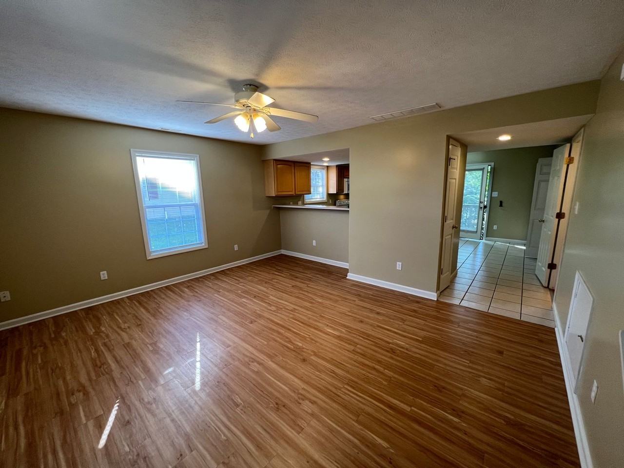 3489 South Oaklawn Circle - Photo 5 of 14