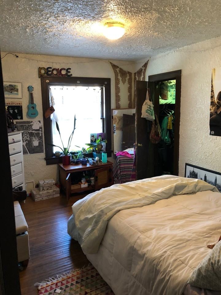 428 E 2nd St - Photo 7 of 11