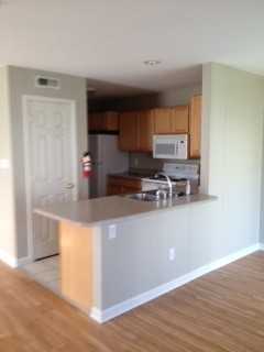 2614 E Oaklawn Ct - Photo 4 of 6