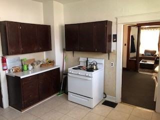 209 E 2nd St - Photo 6 of 15
