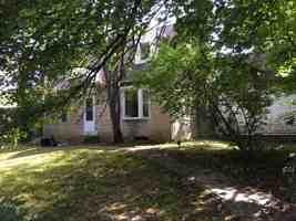 featured image of 114 E 19th St