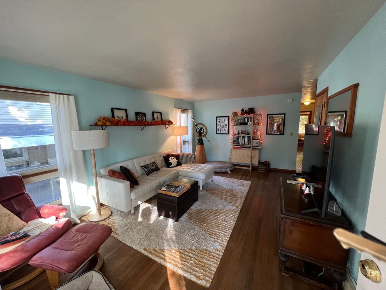 711 S Grant St - Photo 3 of 14
