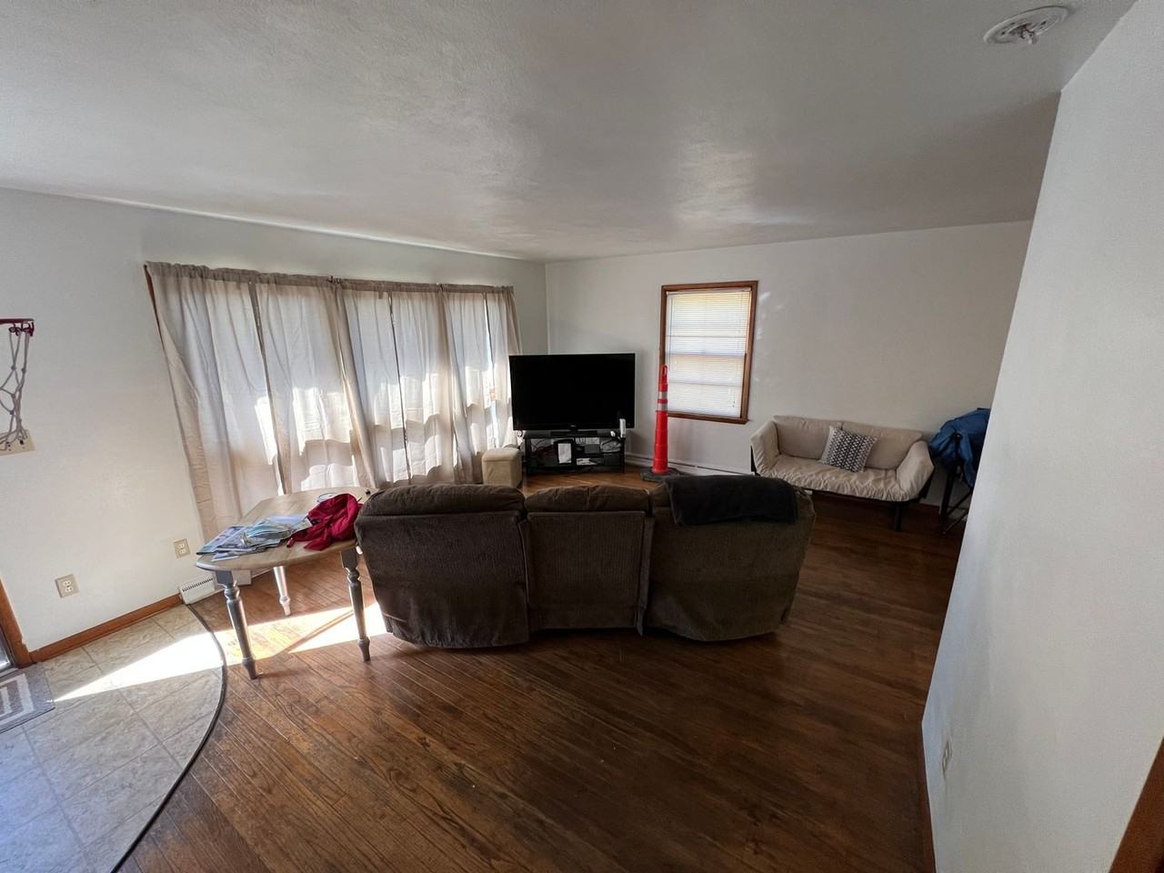 715 S Grant St - Photo 5 of 21