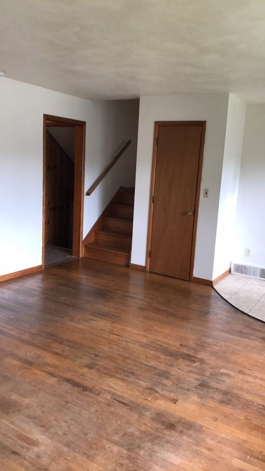 715 S Grant St - Photo 7 of 21