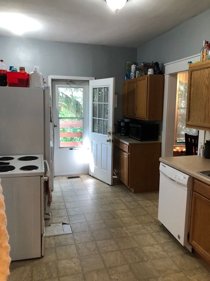 216 E 15th St - Photo 6 of 19
