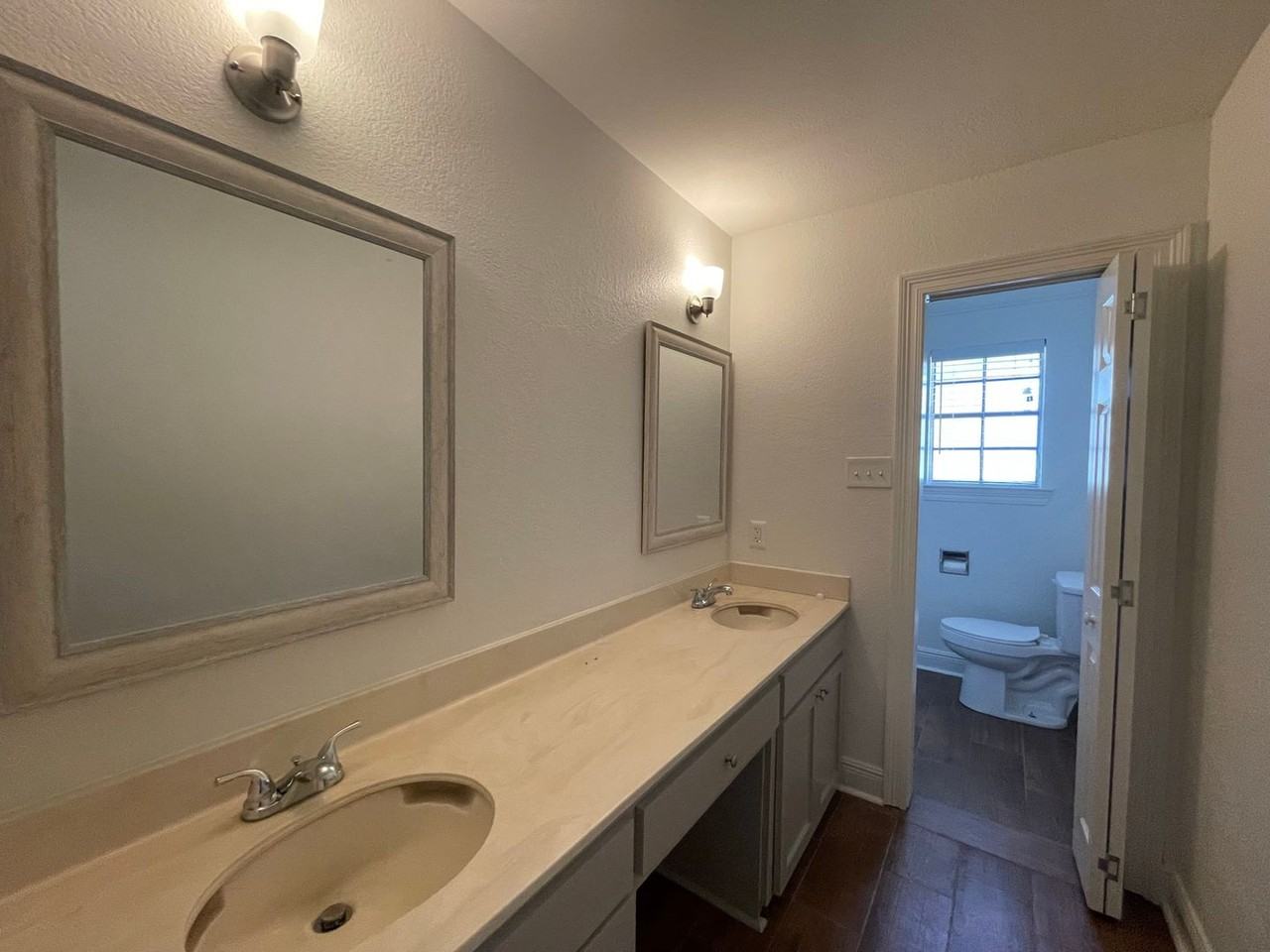 5016 Five Forks Dr - Photo 6 of 11