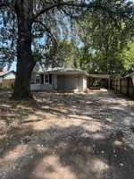 featured image of 918 N Brown Ave